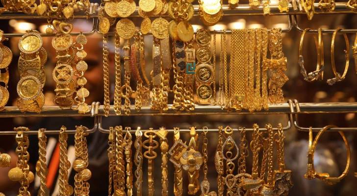 انخفاض أسعار الذهب بالأردن السبت بعد ارتفاعات قياسية