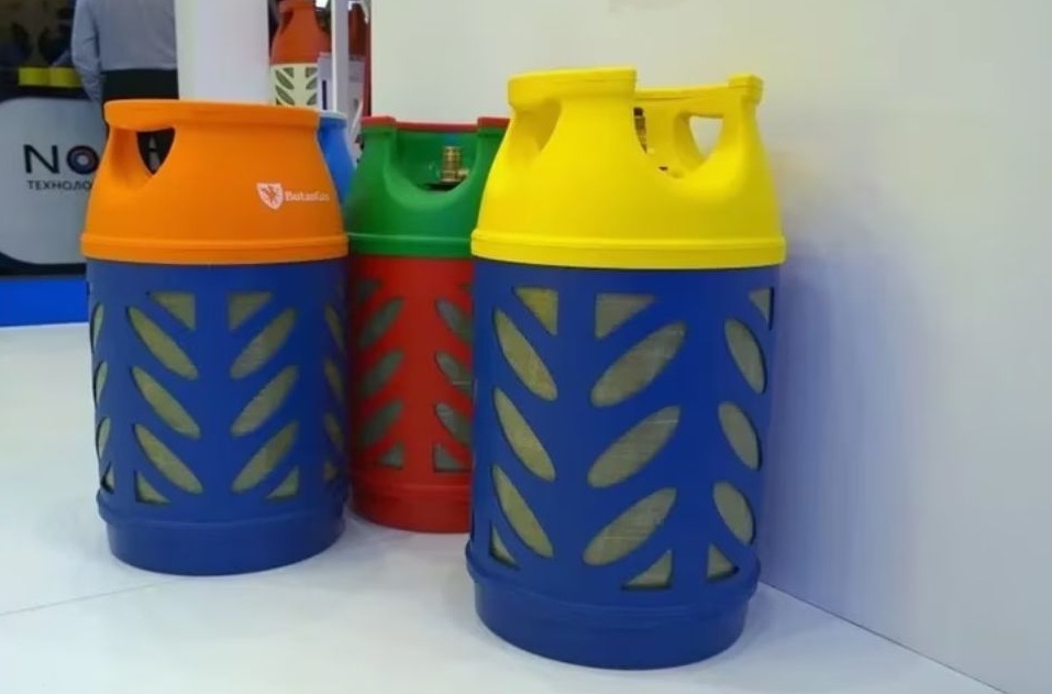 الطاقة تتلقى طلبين للاستثمار في نشاط تعبئة الاسطوانات البلاستيكية