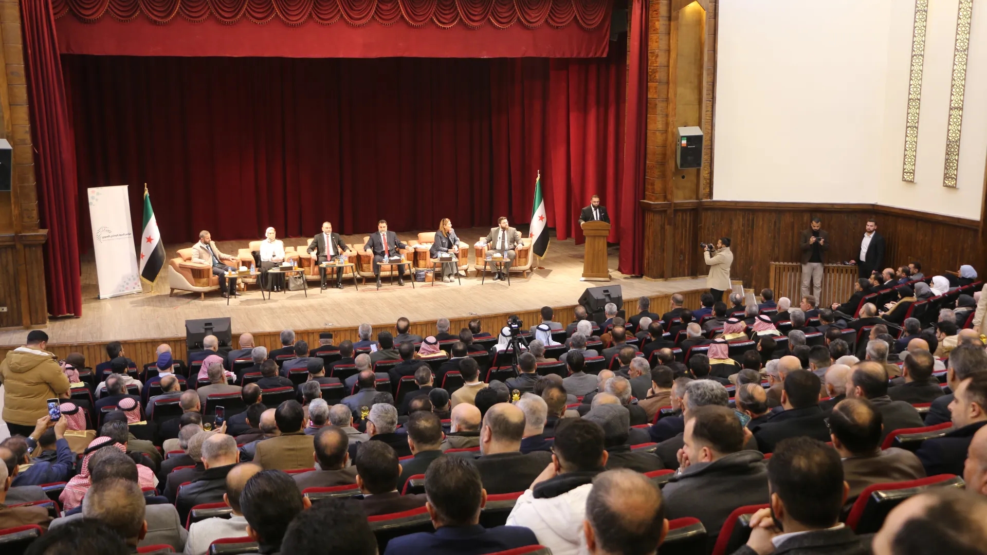 مؤتمر الحوار الوطني السوري يدين في بيانه الختامي التوغل الإسرائيلي في الأراضي السورية