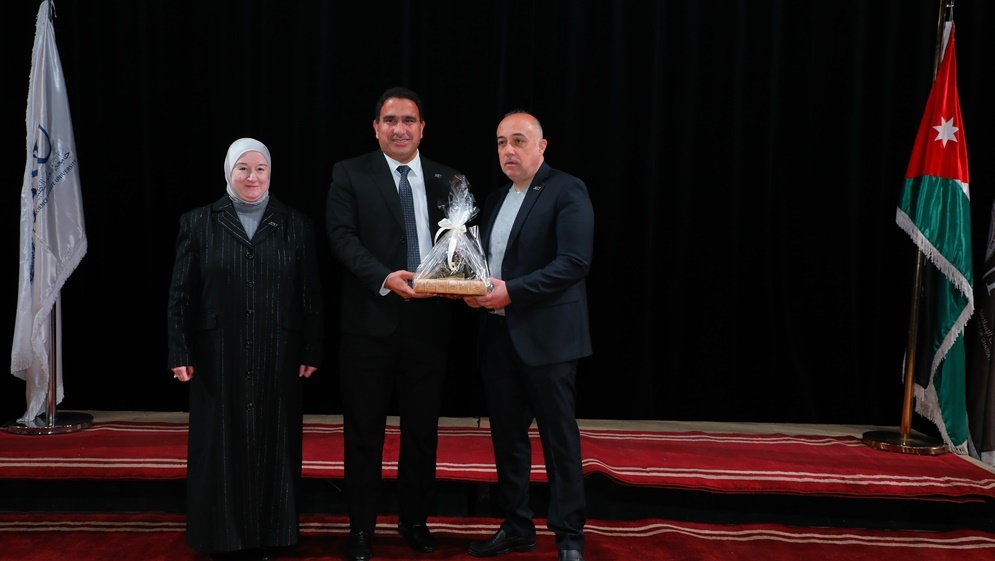 العلوم التطبيقية تكرّم أصحاب الإنجازات في حفل تكريمي مهيب