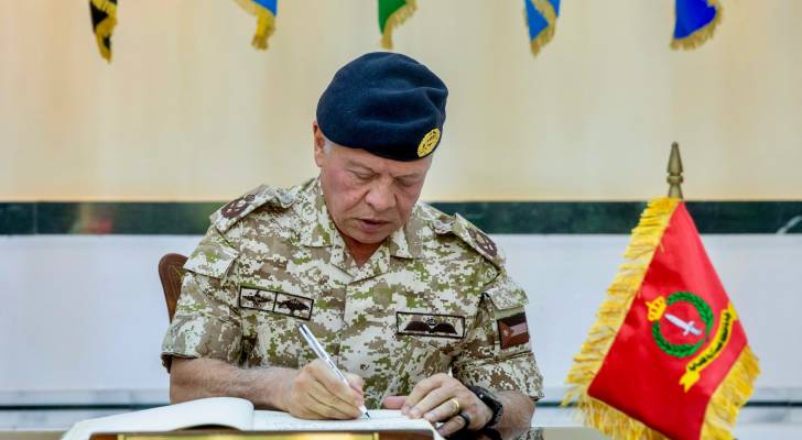 الملك: تحية لجيشنا العربي المصطفوي في ذكرى تعريب القيادة