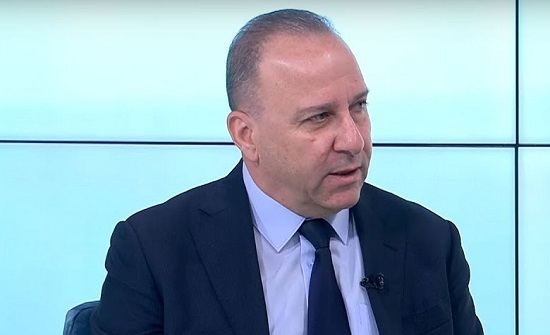 مدير الشؤون الفلسطينية يلتقي مدير شؤون الأونروا في الأردن