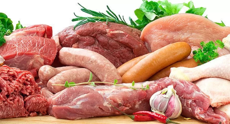 ضبط لحوم وأسماك ومعلبات وعصائر غير صالحة للاستهلاك بالرصيفة