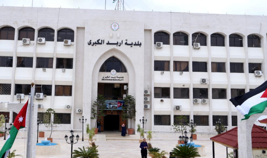 تحرير 6 مخالفات لمنشآت تجارية وإزالة 25 بسطة