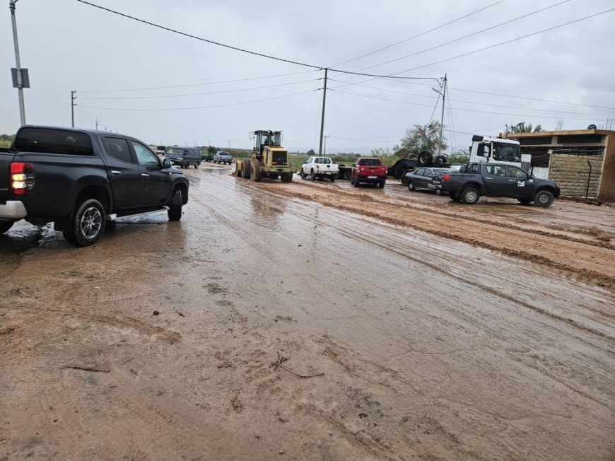 أشغال الكرك تتعامل مع انهيارات وانجرافات في لواء الأغوار الجنوبية