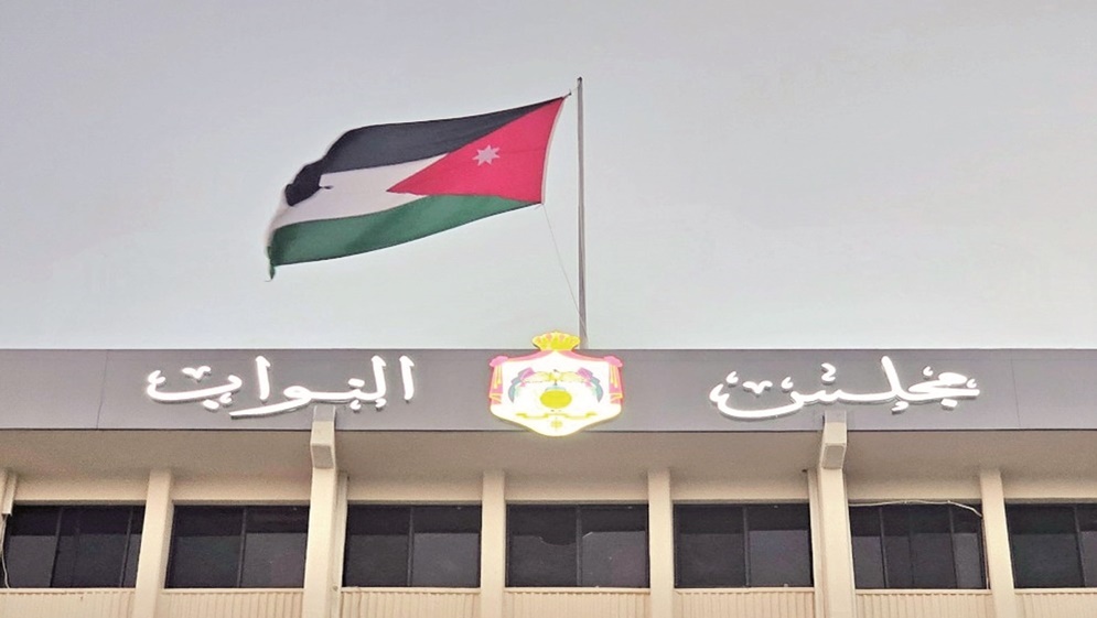 تراجع النواب عن تعديلات العمل.. انتصار للعمال