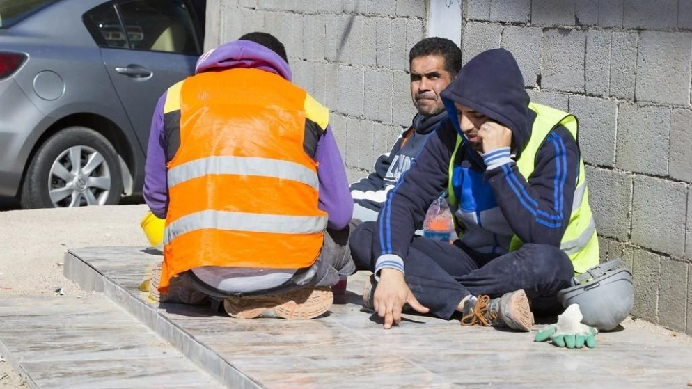 الحكومة توافق على مشروع نظام لتعديل رسوم تصاريح العمل لغير الأردنيين