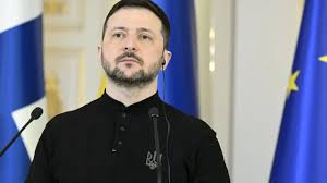 زيلينسكي: لن نعترف بالمساعدات العسكرية الأميركية كقروض