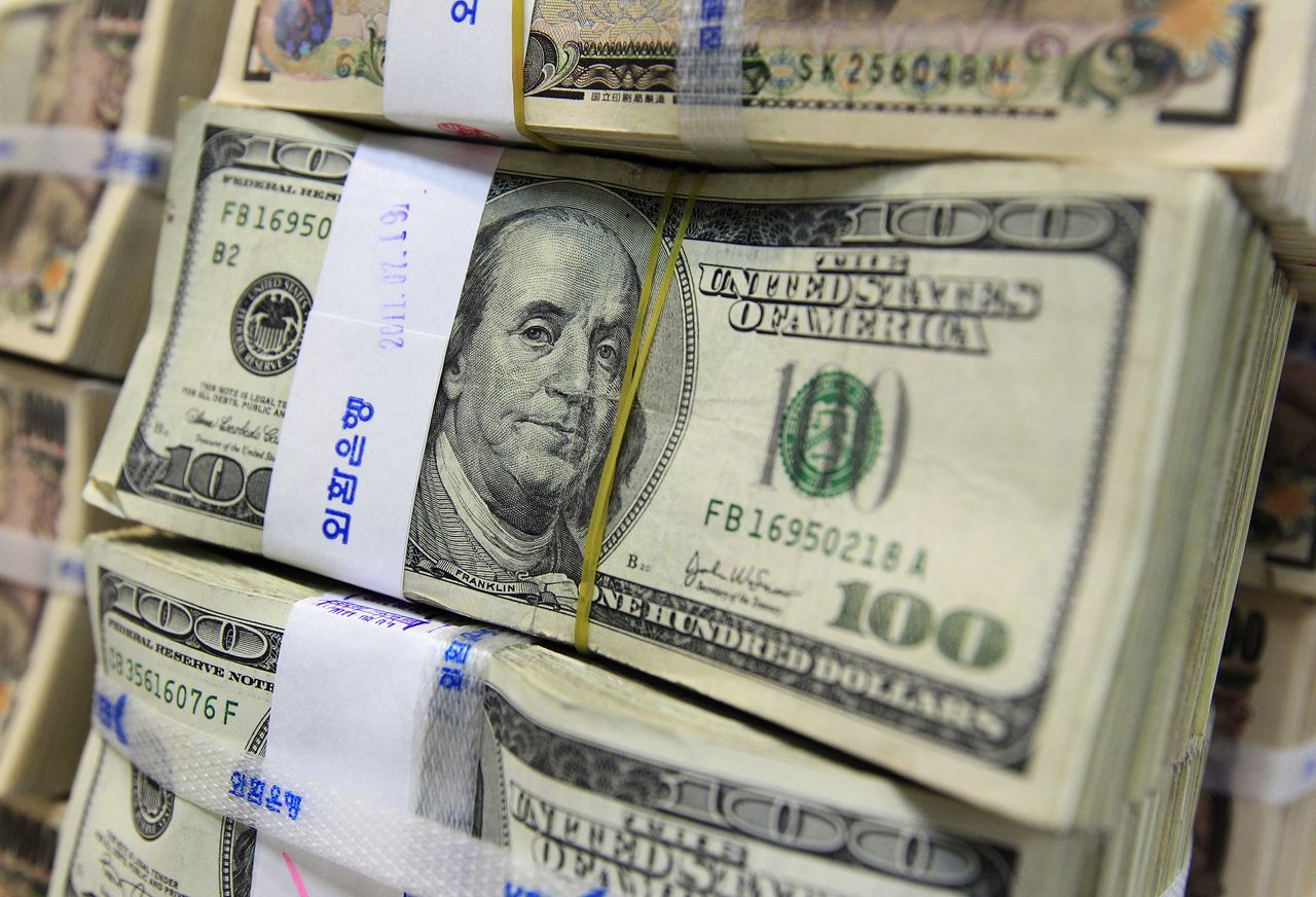 ردود فعل دولية عقب توقيع ترامب على رسوم جمركية على الدول