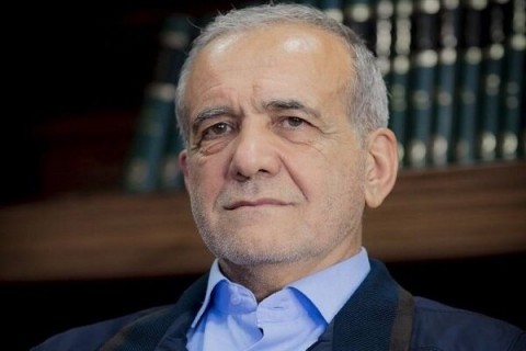 الرئيس الإيراني: مُستعدّون للحوار مع واشنطن من موقع الندّية وليس تحت التهديد