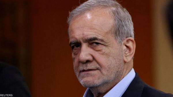 رحلة فاخرة تطيح بمساعد الرئيس الإيراني