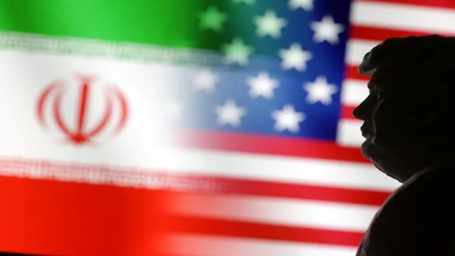 تصاعد التوترات بين طهران وواشنطن مع اقتراب محادثات عُمان