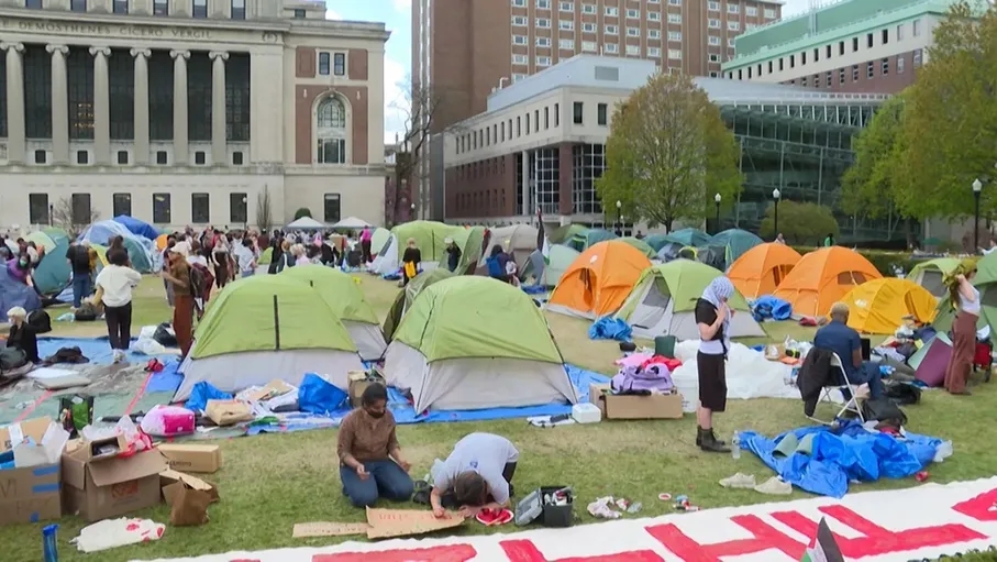 إدارة ترامب تتذرع بمخالفات مرورية لترحيل الطلاب الدوليين