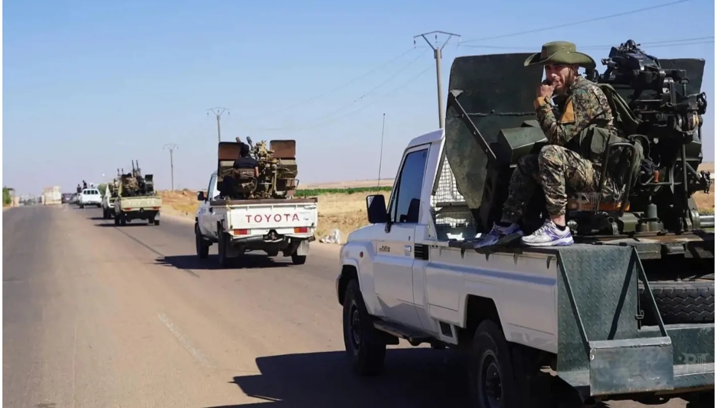 سوريا... اللواء الثامن يحل نفسه ويضع أسلحته في تصرف وزارة الدفاع