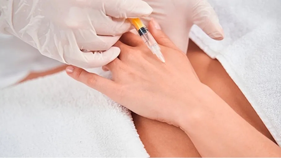 فتاة تفارق الحياة قبيل موعد زفافها بسبب حقنة تجميل