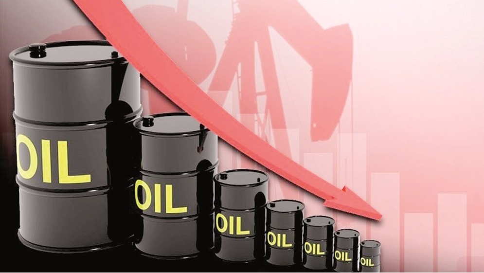 النفط يخسر قرابة 10 دولارات للبرميل منذ بداية نيسان