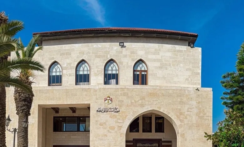 الحكومة تنشر نص مشروع قانون ضريبة الابنية والاراضي