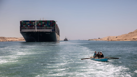 7 مليارات دولار خسائر قناة السويس