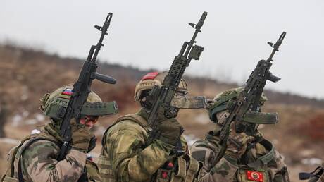 خبير عسكري: الجيش الروسي يقطع شريان حياة المقاتلين الأوكرانيين بين كورسك وسومي