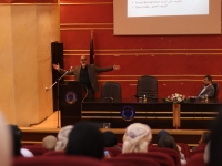 هل يُمثّل الذكاء الاصطناعي تهديدًا أم فرصة؟ نقاش أكاديمي في كلية الأعمال بجامعة فيلادلفيا