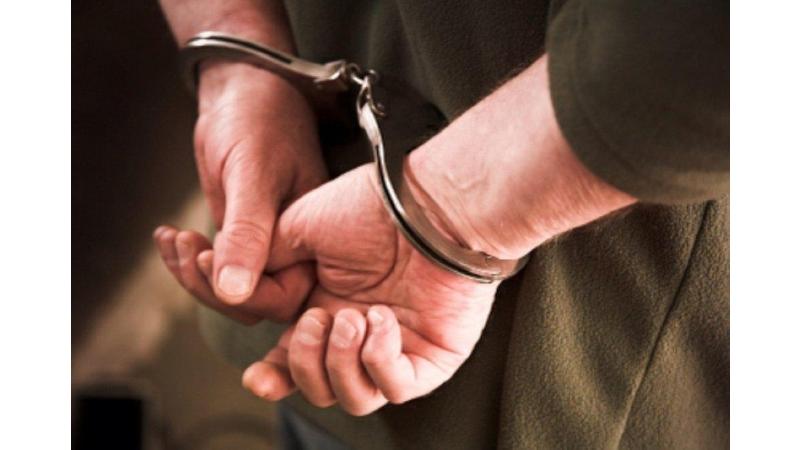 القبض على 12 شخصاً منهم شخصان مصنفين بالخطرين جداً