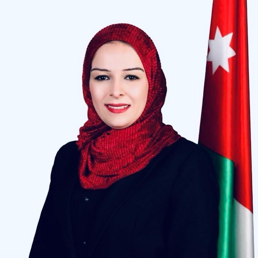 ترقية الدكتورة غرام الزعبي إلى رتبة أستاذ مشارك في كلية الأعمال في جامعة العقبة للتكنولوجيا