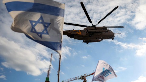 “أنصار الله” تعلن قصفها هدفا عسكريا وسط إسرائيل بصاروخ باليستي وإصابته