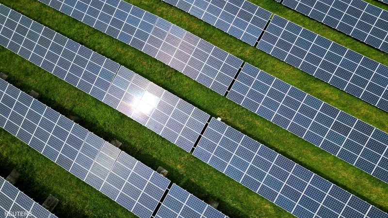 الصين توسّع إنتاج الطاقة الشمسية من أعالي الجبال