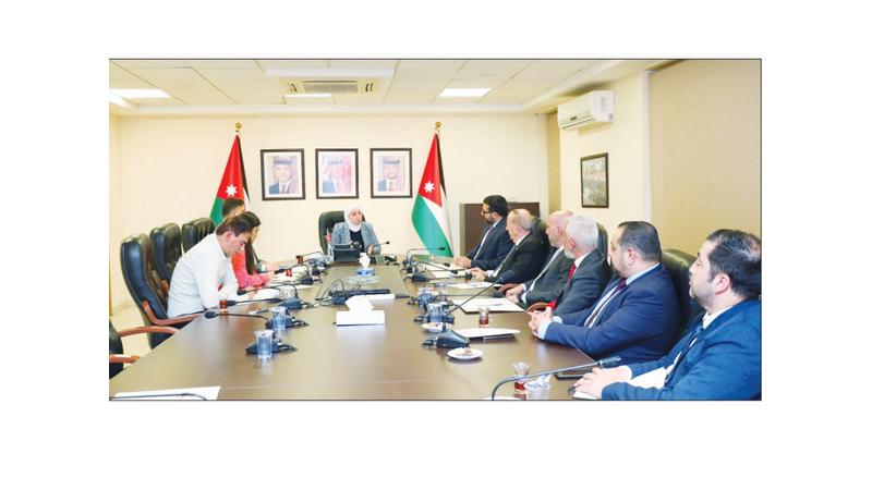 وزيرة النقل تبحث مع «ملاحة الأردن» آليات تسهيل الحركة البحرية