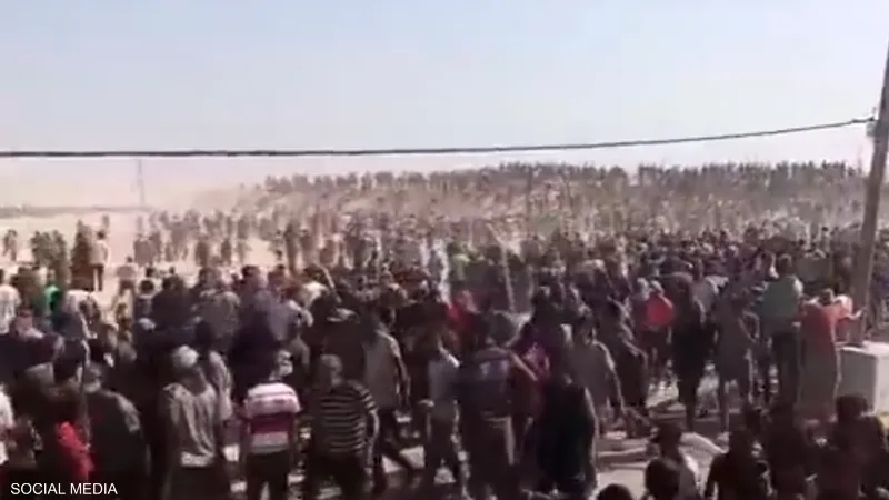 فوضى وإطلاق نار بعد إقبال كبير جدا على المساعدات في غزة