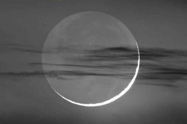 الفلك الدولي ينشر أول صورة لهلال شهر ذي الحجة