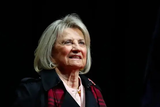 من المطبخ إلى قائمة المليارديرات.. قصة سيدة صنعت ثروة بـ6.9 مليار دولار!