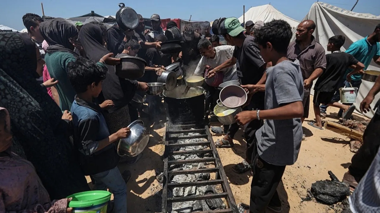 استشهاد طفلة نتيجة سوء التغذية بخان يونس