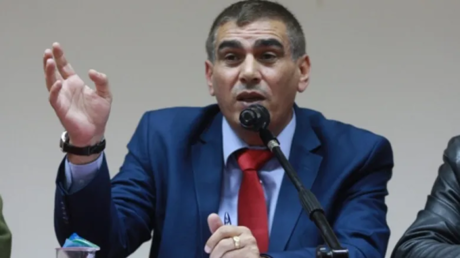 الجيش الإسرائيلي يعتقل الصحفي ناصر اللحام بعد اقتحام منزله في بيت لحم وتحطيم محتوياته