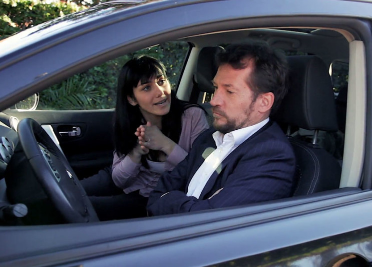 سافر 300 كم قبل أن يلاحظ أنه نسي زوجته في محطة الوقود