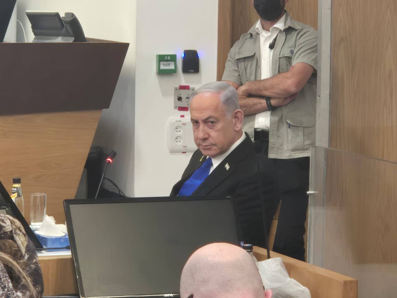 السفير الأمريكي في إسرائيل يحضر جلسة محاكمة نتنياهو .. فيديو وصور