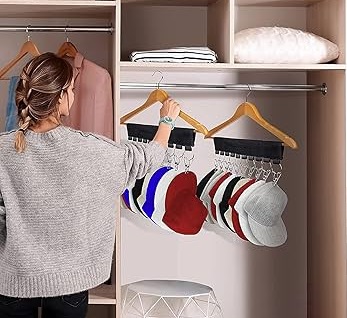 هل يُسبب ارتداء القبعة تساقط الشعر؟