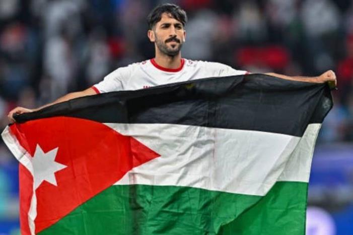 النعيمات يتصدر تصويت أفضل لاعبي آسيا بالدور الثالث من تصفيات كأس العالم