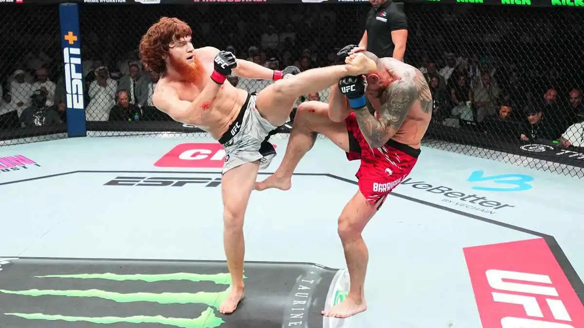 شاهد النزال الملتهب.. شارا محمدوف يهزم باريولت