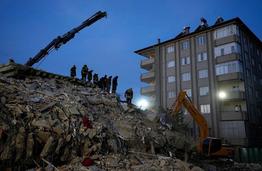 قتل فيه أكثر من 53 ألفا.. غوغل تعترف بفشلها في تحذير 10 ملايين شخص من زلزال تركيا المدمر عام 2023