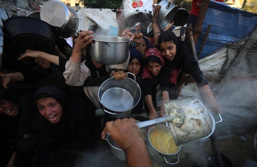 خطوة تعد الأولى من نوعها.. عضو جمهوري في الكونغرس الأمريكي يصف علنا الوضع في غزة بأنه إبادة جماعية