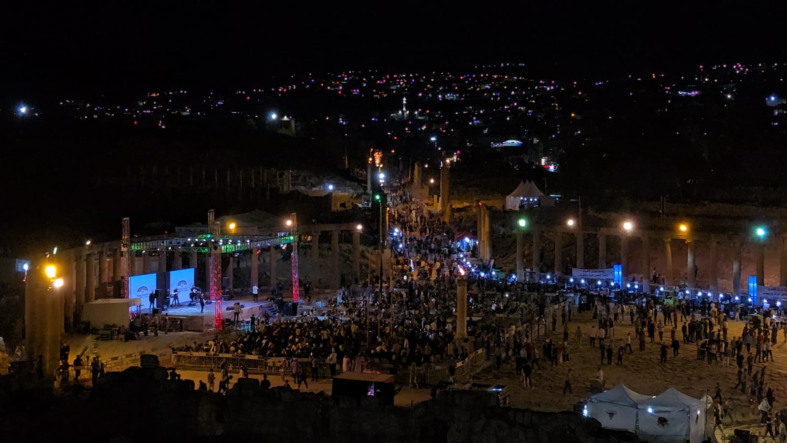 يوم خامس من الفرح في جرش: الناس والفن والحضارة في مشهد واحد