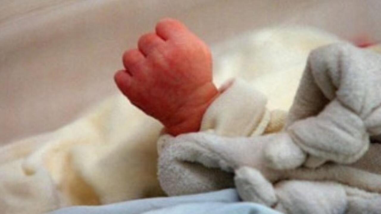 وفيات فرنسا تتجاوز ولاداتها ..