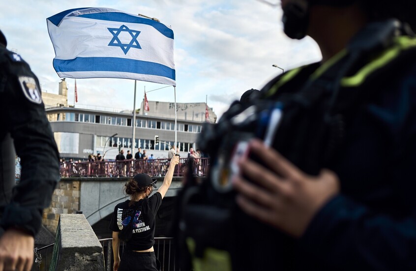 نخب إسرائيلية بارزة تدعو المجتمع الدولي لفرض عقوبات على إسرائيل بسبب سياسة التجويع في غزة