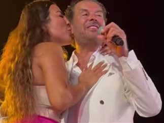 قُبلة تمنع راغب علامة من استكمال حفلته في مصر مجدداً