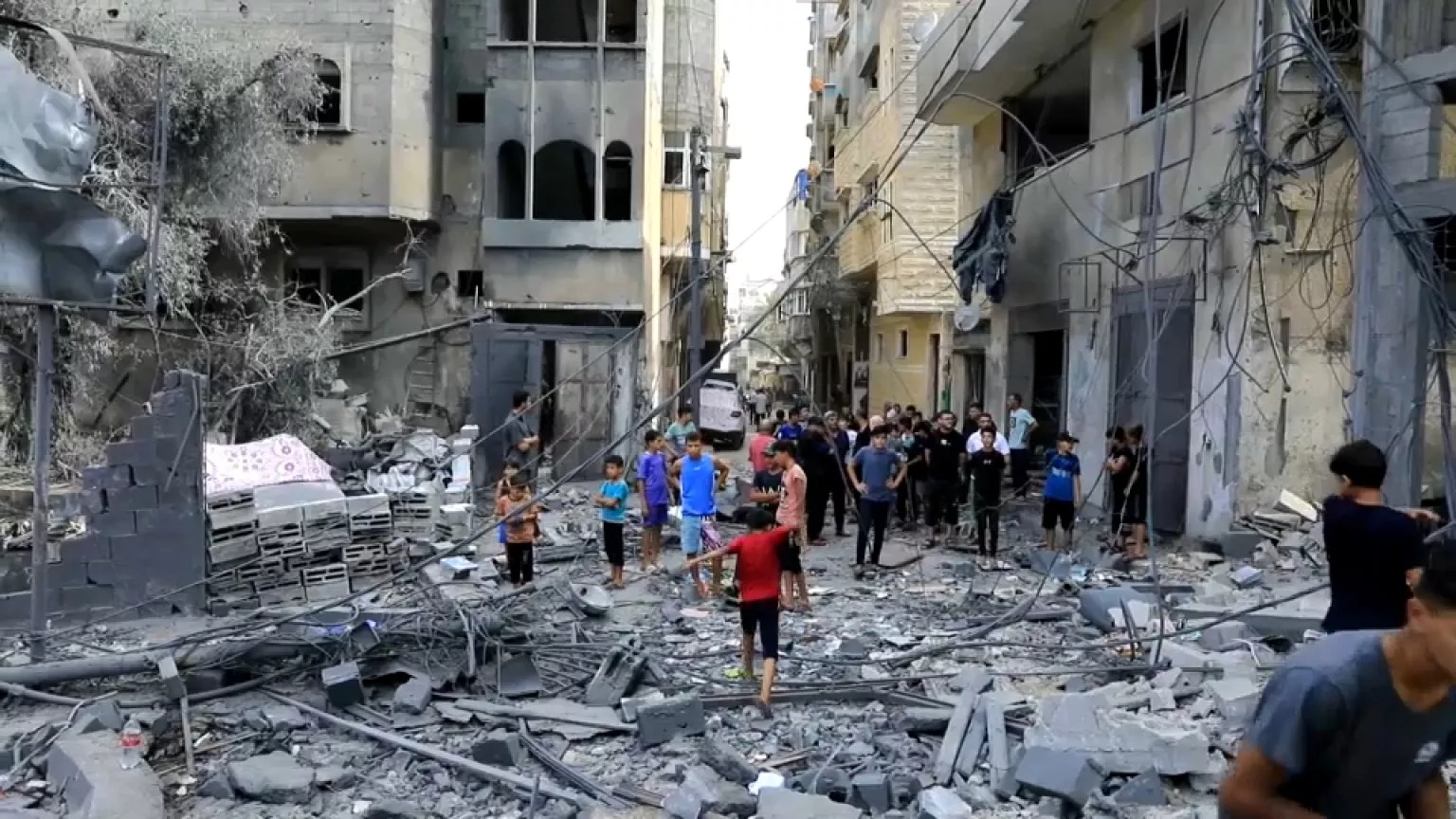 22 شهيدا برصاص وقصف الاحتلال الإسرائيلي على غزة منذ فجر السبت