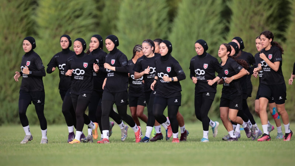 المنتخب الوطني النسوي لكرة القدم يبدأ تدريباته في طشقند