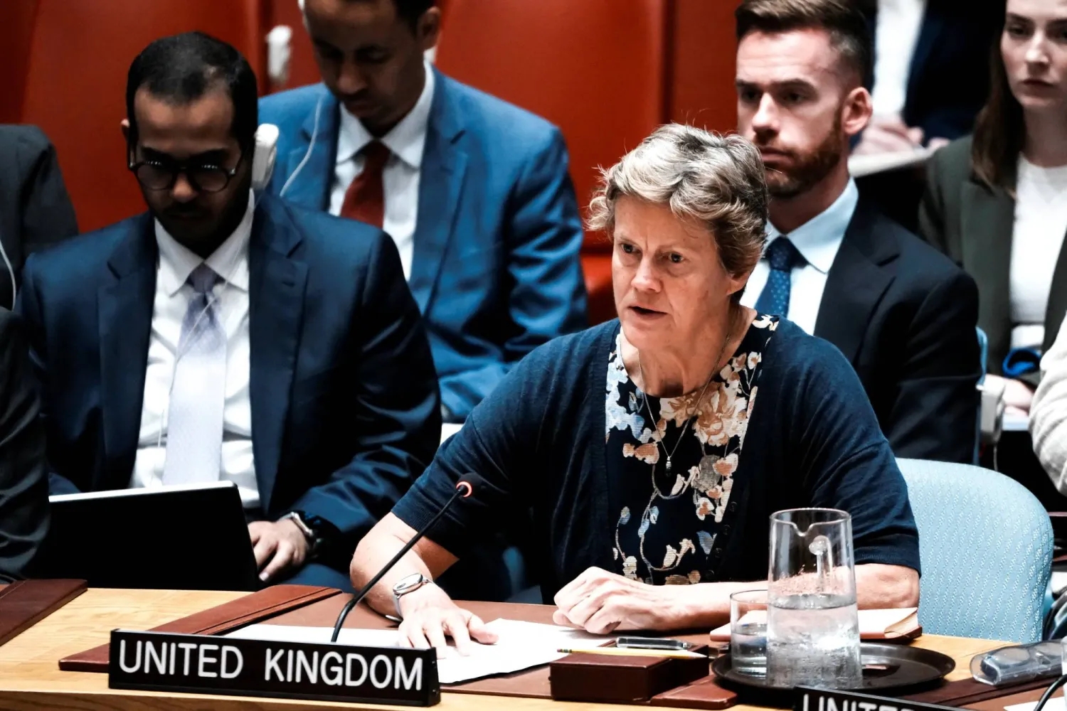 بريطانيا تدعو إلى فتح الممرات البرية لإدخال المساعدات الأساسية إلى غزة