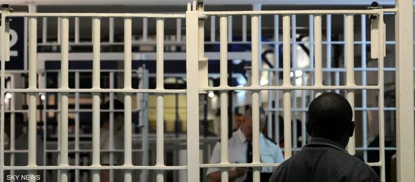 خبر سيئ للمجرمين الأجانب.. بريطانيا توسع نطاق برنامج الترحيل