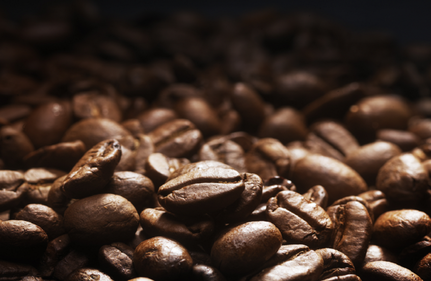 بسبب شظايا زجاجية خطيرة.. سحب منتج قهوة شهير في معظم الولايات الأمريكية